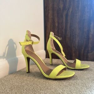 Neon yellow 4 inch heels, brand is Material Girl